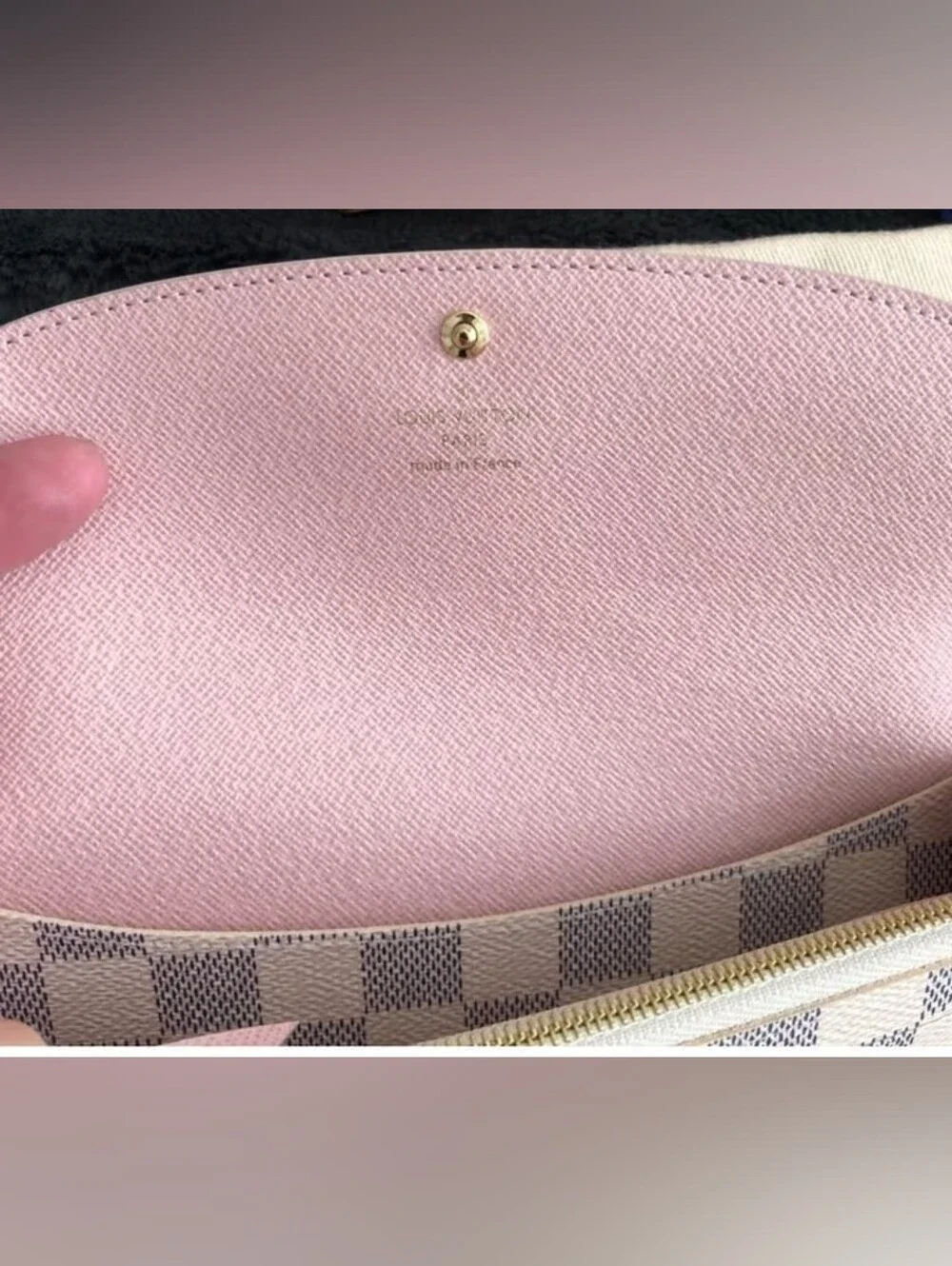 Louis Vuitton Damier Azur Checkered Canvas Wallet in White and Light Gray - Picture 2 of 10